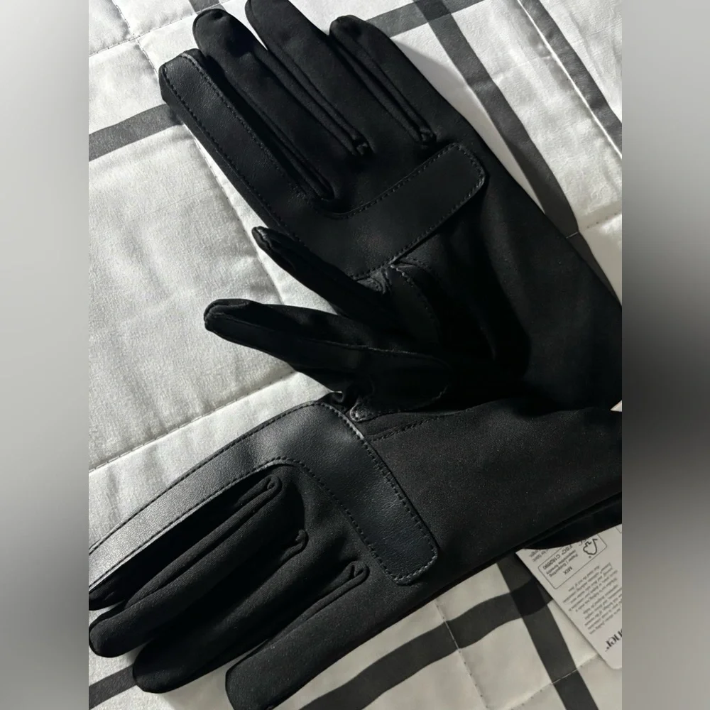 ISOTONER WMNS | BLK Spandex Cold Weather Stretch Gloves |  Fleece Lining | L/XL - Picture 7 of 10